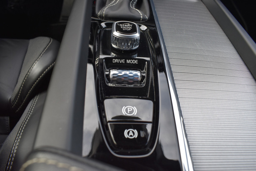 Volvo S60 T5 251PK Autmaat Intro Edition | Carplay | Leder | ACC | PDC V/A | Keyless | Blis | Camera Achter