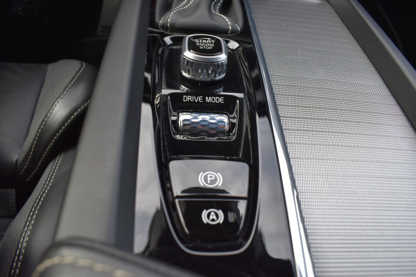 Volvo S60 T5 251PK Autmaat Intro Edition | Carplay | Leder | ACC | PDC V/A | Keyless | Blis | Camera Achter