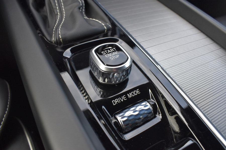 Volvo S60 T5 251PK Autmaat Intro Edition | Carplay | Leder | ACC | PDC V/A | Keyless | Blis | Camera Achter