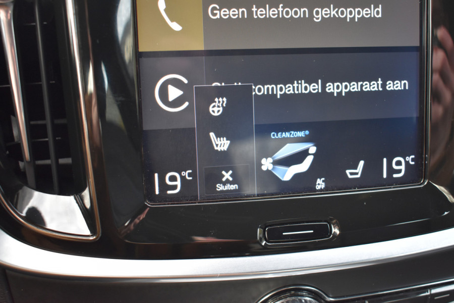 Volvo S60 T5 251PK Autmaat Intro Edition | Carplay | Leder | ACC | PDC V/A | Keyless | Blis | Camera Achter