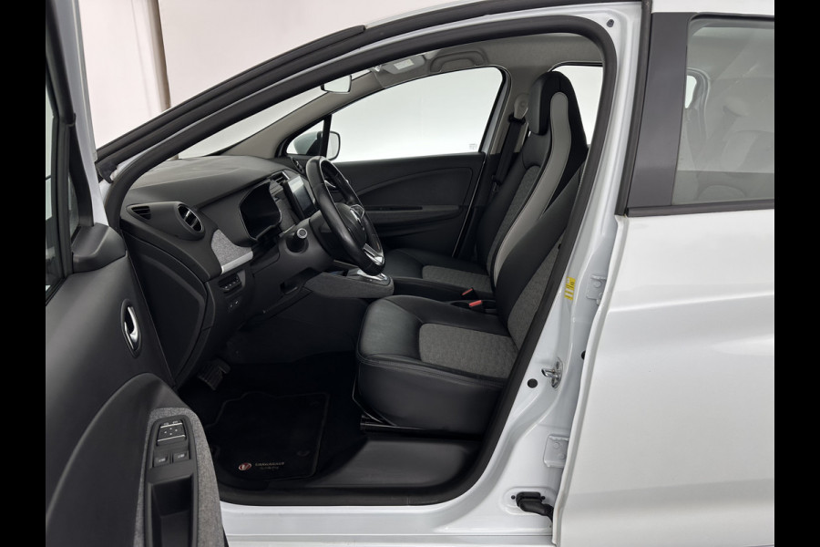 Renault ZOE R110 Life 52 kWh (Owned-Battery) [ 3-Fase-22kW ] {SOH-86%} Aut. *HEATPUMP | FULL-LED | LEATHER-FABRIC | DIGI-COCKPIT | CAMERA | NAVI-FULLMAP | DAB+ | KEYLESS | HEATED-COMFORTSEATS | LANE-ASSIST | 16''ALU*