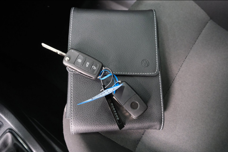 Volkswagen Caddy 2.0 TDI L2H1 BMT Maxi - N.A.P. Airco, Navi, PDC, Carplay.