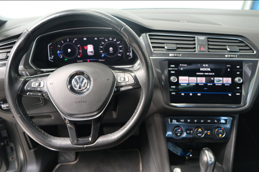 Volkswagen Tiguan Allspace 1.5 TSI Highline Business R-Line Automaat - N.A.P. Schuif/Panodak, Carplay, Camera, PDC, Navi.