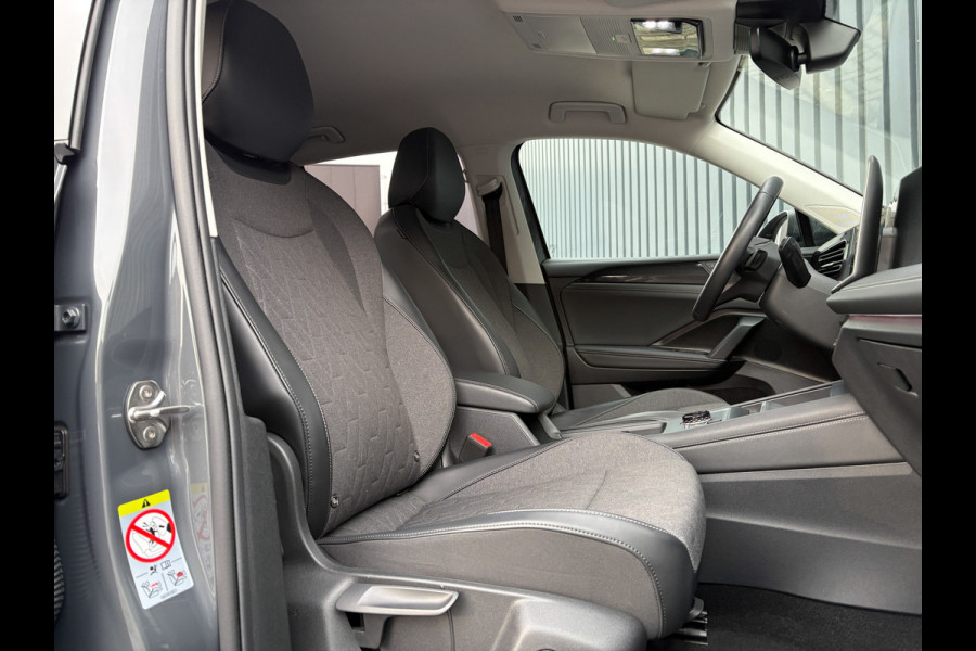 Volkswagen Tiguan 1.5 eTSI Life Edition | Trekhaak wegkl. | Side Assist | Camera | Stuur & Stoel verw. | Prijs Rijklaar!!