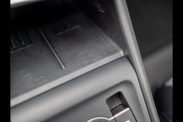 Volkswagen Tiguan 1.5 eTSI Life Edition | Trekhaak wegkl. | Side Assist | Camera | Stuur & Stoel verw. | Prijs Rijklaar!!