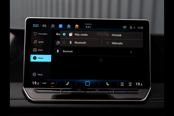 Volkswagen Tiguan 1.5 eTSI Life Edition | Trekhaak wegkl. | Side Assist | Camera | Stuur & Stoel verw. | Prijs Rijklaar!!