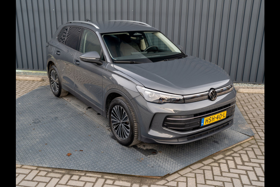 Volkswagen Tiguan 1.5 eTSI Life Edition | Trekhaak wegkl. | Side Assist | Camera | Stuur & Stoel verw. | Prijs Rijklaar!!