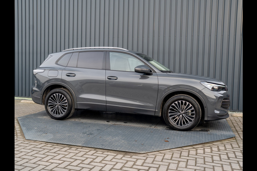 Volkswagen Tiguan 1.5 eTSI Life Edition | Trekhaak wegkl. | Side Assist | Camera | Stuur & Stoel verw. | Prijs Rijklaar!!