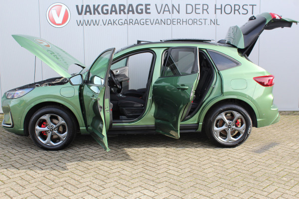 Ford Kuga 2.5-243pk PHEV ST-Line X. Trekgewicht 2.100kg. Nieuw Model ! Van €. 54.937,- voor €. 43.735,- Trekgewicht van 2.100kg ! Elektr. panodak., elektr. trekhaak, stoel-, stuur- en voorraamverw., 360gr. Camera, HUD, AppleCarplay/Androidauto, Elektr. verstelb. comfortstoelen, LED verl.