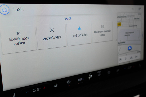 Ford Kuga 2.5-243pk PHEV ST-Line X. Trekgewicht 2.100kg. Nieuw Model ! Van €. 54.937,- voor €. 43.735,- Trekgewicht van 2.100kg ! Elektr. panodak., elektr. trekhaak, stoel-, stuur- en voorraamverw., 360gr. Camera, HUD, AppleCarplay/Androidauto, Elektr. verstelb. comfortstoelen, LED verl.