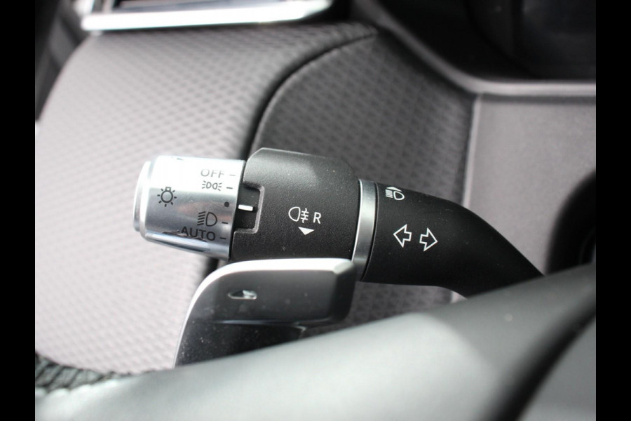 Land Rover Range Rover Velar 2.0 P400e | Navigatie | Apple Carplay/Android Auto | Camera | Parkeersensoren | Elektrische achterklep | Stoelverwarming | Virtual Cockpit | Climate Control | 20"Lichtmetalen velgen | Getinte ramen