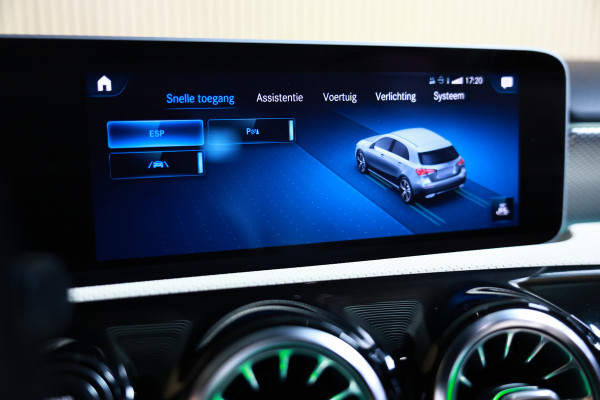 Mercedes-Benz A-Klasse 200 Business Solution AMG PANO MEMORY LANE PDC '18