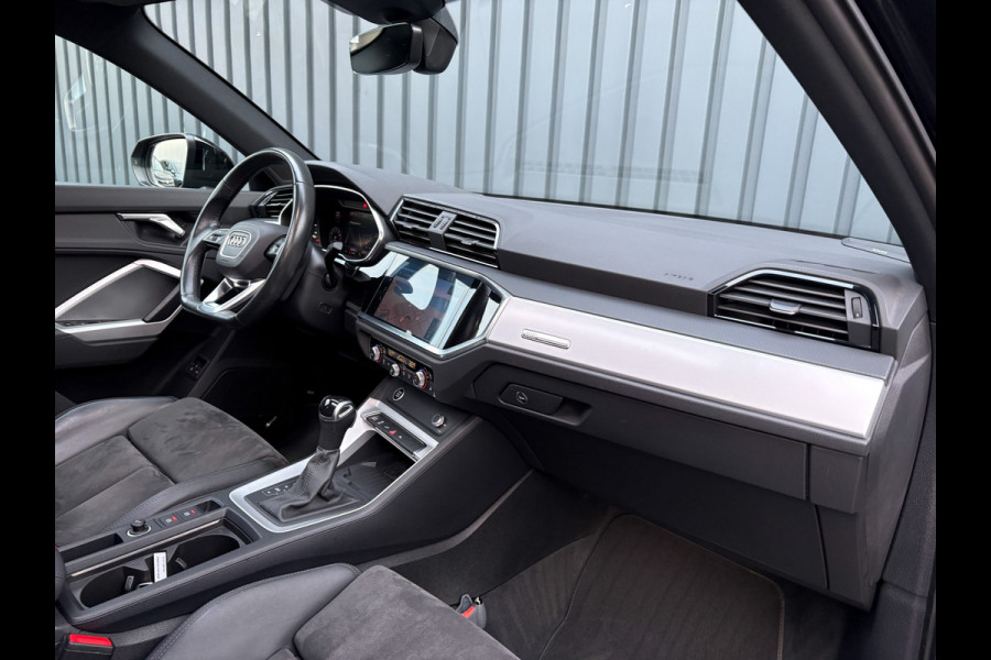 Audi Q3 Sportback 45 TFSI e S Edition | Panodak | Sonos | Elk. A-klep | Camera | Keyless | 20'' | Prijs Rijklaar!!