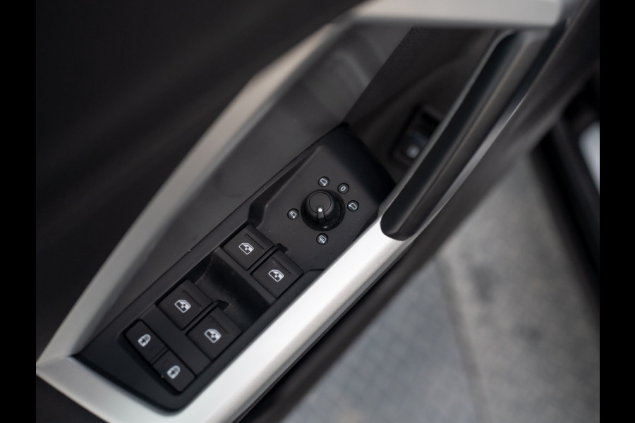 Audi Q3 Sportback 45 TFSI e S Edition | Panodak | Sonos | Elk. A-klep | Camera | Keyless | 20'' | Prijs Rijklaar!!