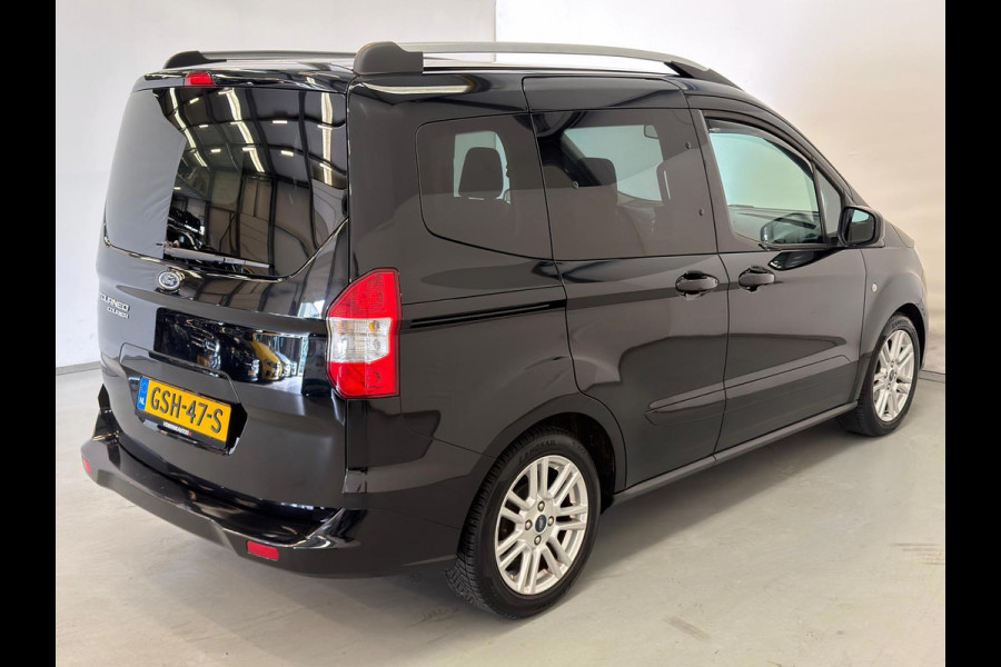 Ford Tourneo Courier 1.0 Titanium / Navi / Camera / Clima
