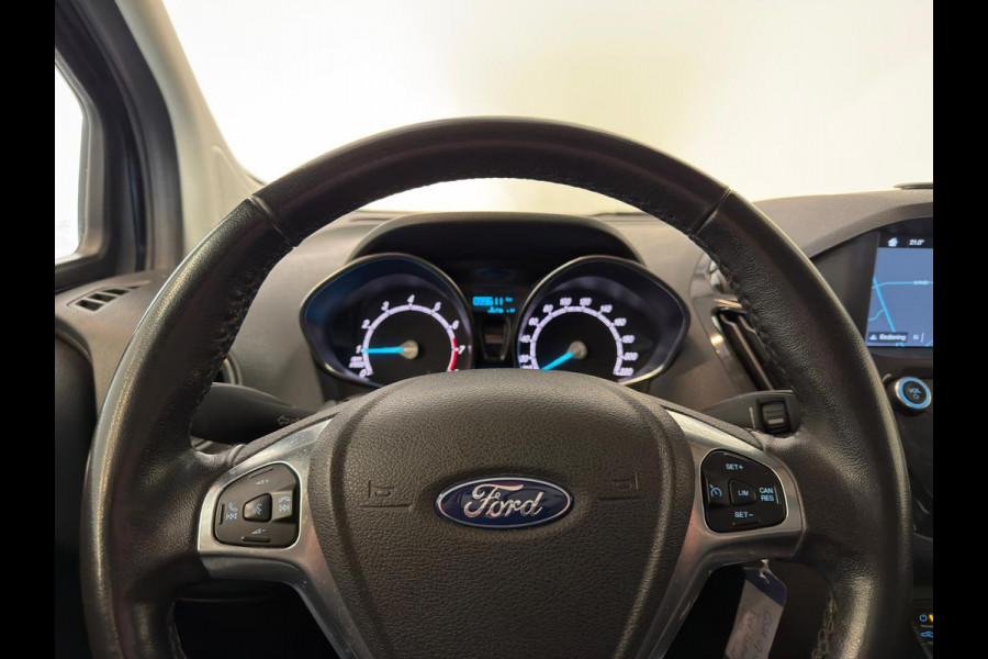 Ford Tourneo Courier 1.0 Titanium / Navi / Camera / Clima