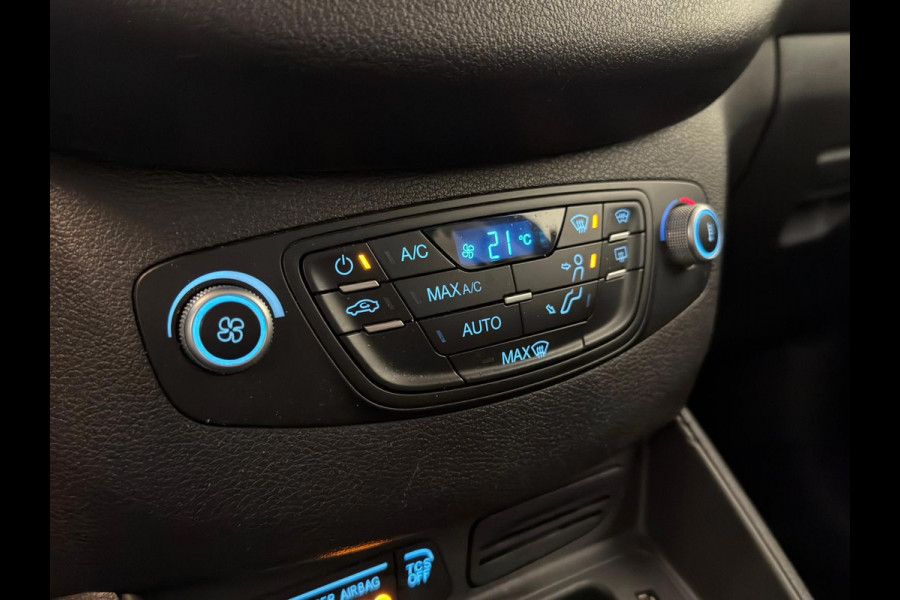 Ford Tourneo Courier 1.0 Titanium / Navi / Camera / Clima