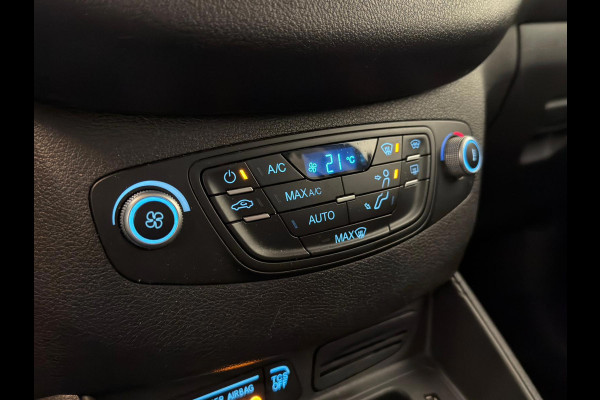 Ford Tourneo Courier 1.0 Titanium / Navi / Camera / Clima