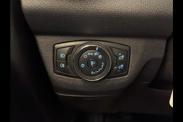 Ford Tourneo Courier 1.0 Titanium / Navi / Camera / Clima