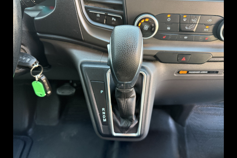 Ford Transit Custom 300 2.0 TDCI 130PK Automaat L1H1 LED Airco Cruise Control Stoelverwarming Parkeersensoren voor achter