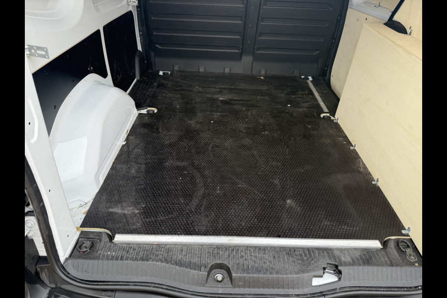 Renault Kangoo Grand Comfort 1.3 TCe 100PK **Benzine** L1 LED Airco Cruise Control Parkeersensoren