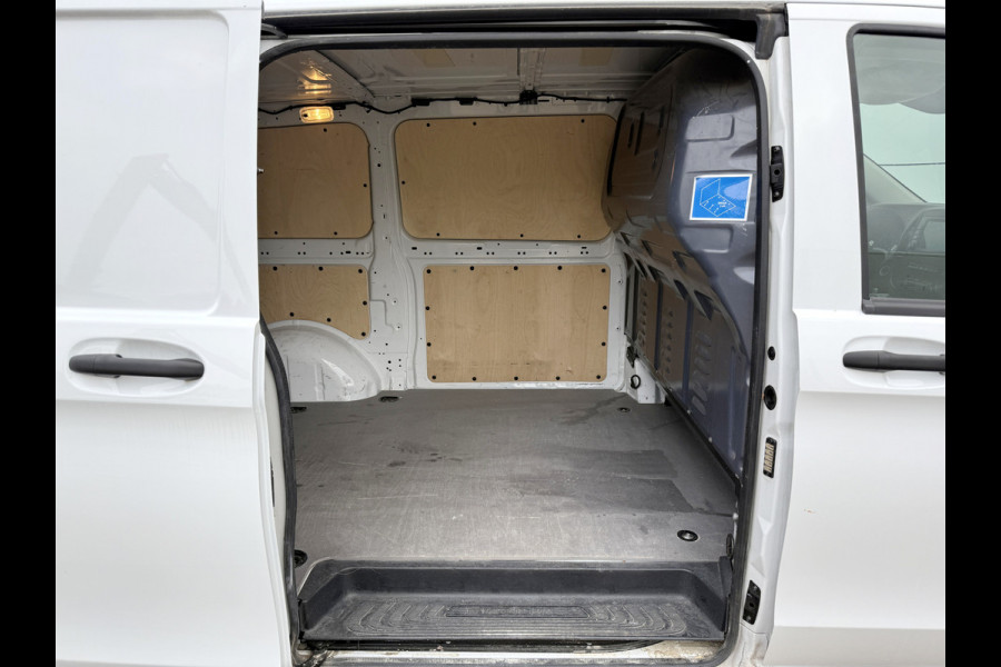 Mercedes-Benz Vito 116 1.9 CDI Automaat L2H1 LED Airco Carplay Climate Control Parkeersensoren voor achter