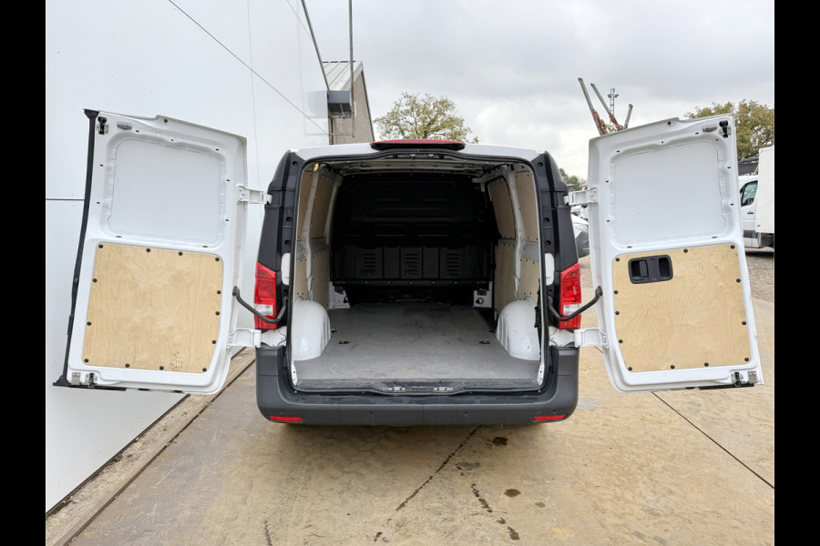 Mercedes-Benz Vito 116 1.9 CDI Automaat L2H1 LED Airco Carplay Climate Control Parkeersensoren voor achter