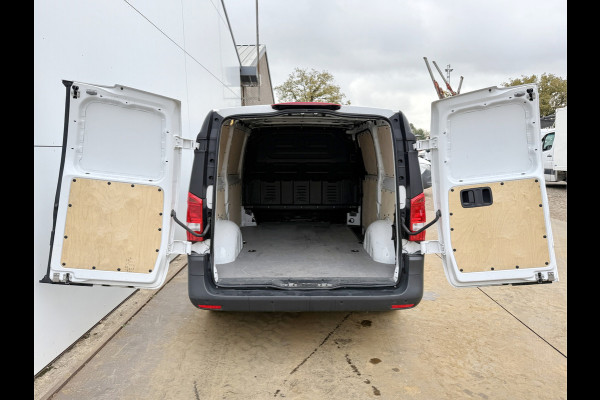 Mercedes-Benz Vito 116 1.9 CDI Automaat L2H1 LED Airco Carplay Climate Control Parkeersensoren voor achter