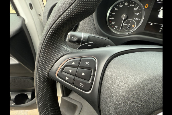 Mercedes-Benz Vito 116 1.9 CDI Automaat L2H1 LED Airco Carplay Climate Control Parkeersensoren voor achter