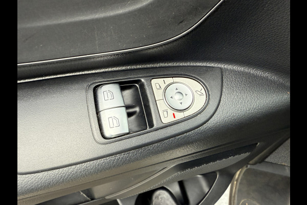 Mercedes-Benz Vito 116 1.9 CDI Automaat L2H1 LED Airco Carplay Climate Control Parkeersensoren voor achter