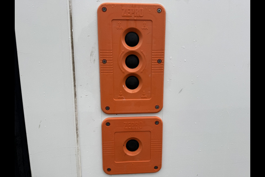 Mercedes-Benz Sprinter 317 1.9 CDI Laadklep Automaat LED Climate Control Cruise Control Camera Carplay Stoelverwarming Bakwagen Meubelbak Koffer