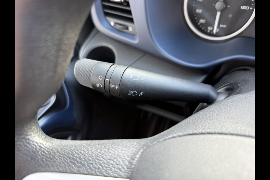 Iveco Daily 35S16 2.3 Automaat L2H2 Oprijplaat Trekhaak Climate Control Cruise Control Lucht Geveerde Stoel