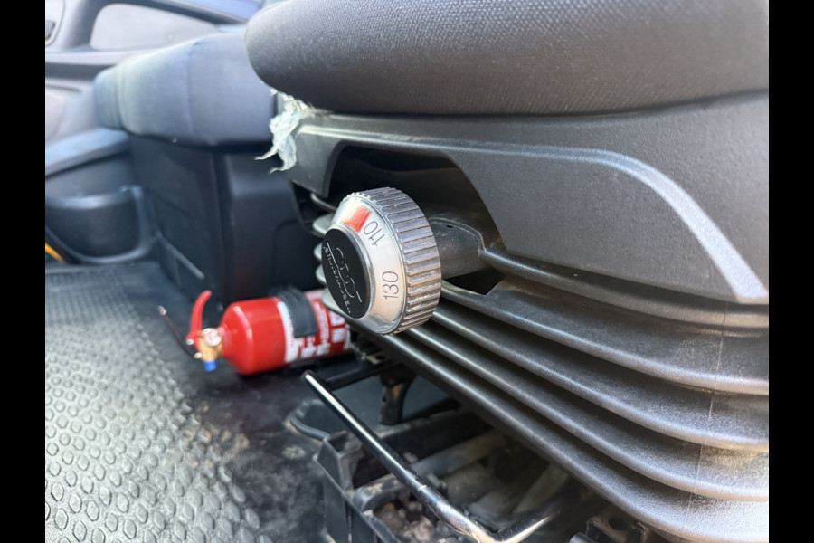 Iveco Daily 35S16 2.3 Automaat L2H2 Oprijplaat Trekhaak Climate Control Cruise Control Lucht Geveerde Stoel