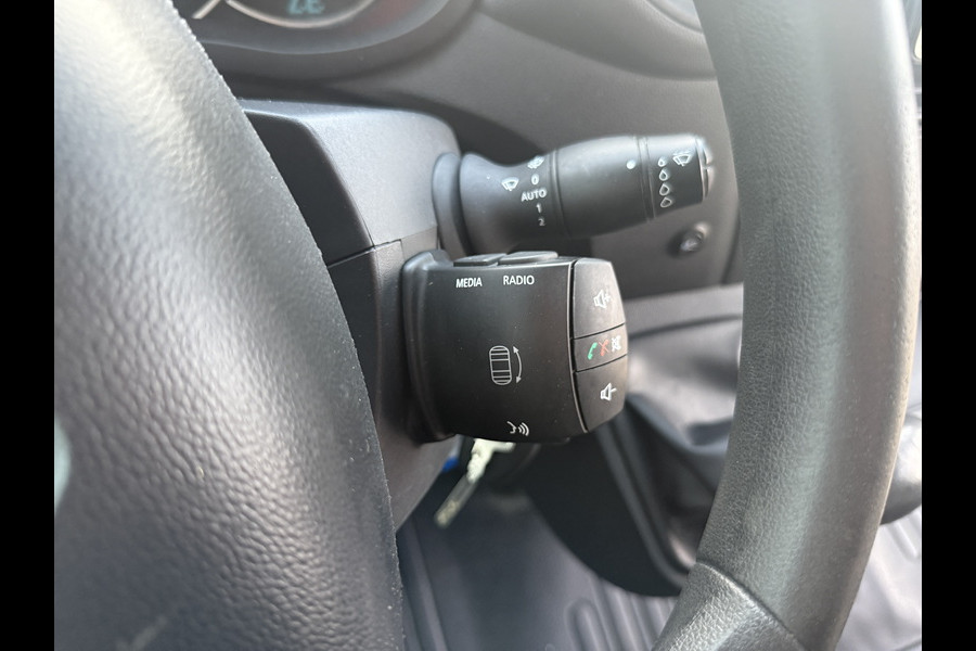 Renault eMaster ZE 100% Elektrisch 57kWh 193km WLTP LED Airco Cruise Control Bakwagen Meubelbak Koffer Laadkabel