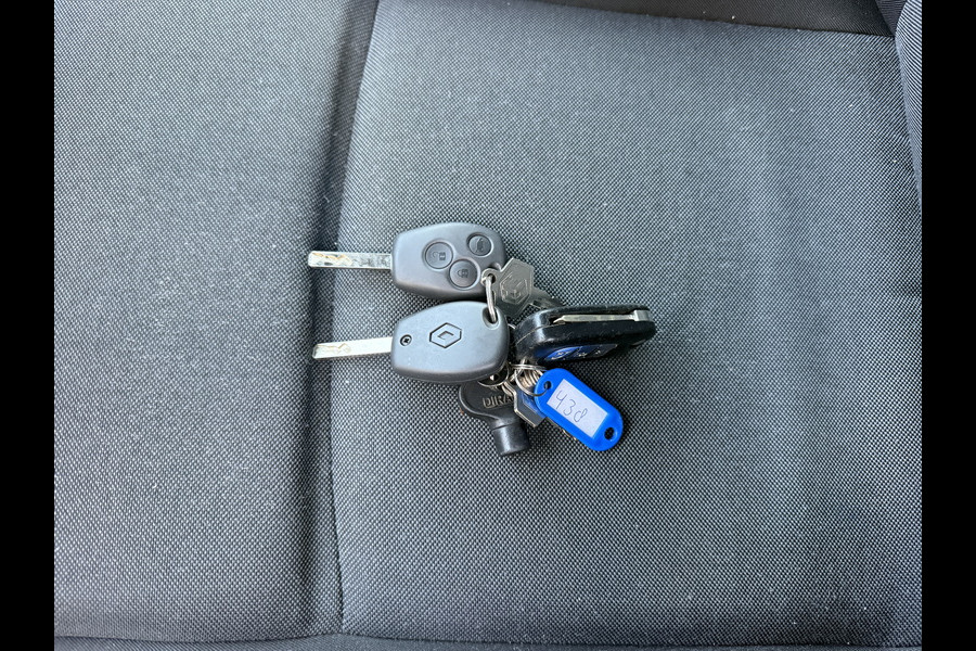 Renault eMaster ZE 100% Elektrisch 57kWh 193km WLTP LED Airco Cruise Control Bakwagen Meubelbak Koffer Laadkabel