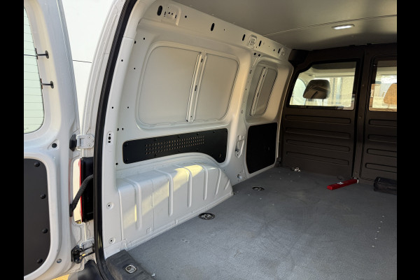 Volkswagen E-Caddy 113PK L2H1 Elektrisch Caddy ABT Maxi 37,3kWh 159km WLTP Trekhaak Airco Stoelverwarming Parkeersensoren Achter