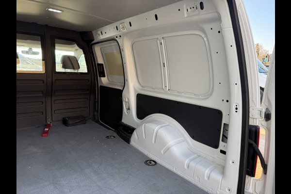 Volkswagen E-Caddy 113PK L2H1 Elektrisch Caddy ABT Maxi 37,3kWh 159km WLTP Trekhaak Airco Stoelverwarming Parkeersensoren Achter