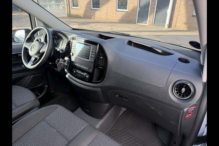 Mercedes-Benz Vito 114 1.9 CDI Automaat L3H1 Climate Control Adaptieve Cruise Control Trekhaak Carplay Camera Stoelverwarming