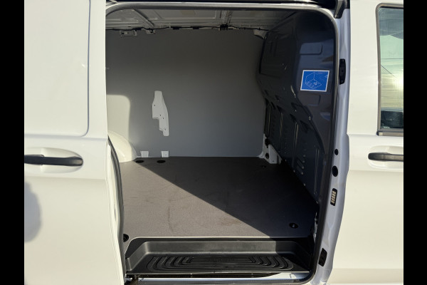 Mercedes-Benz Vito 114 1.9 CDI Automaat L3H1 Climate Control Adaptieve Cruise Control Trekhaak Carplay Camera Stoelverwarming