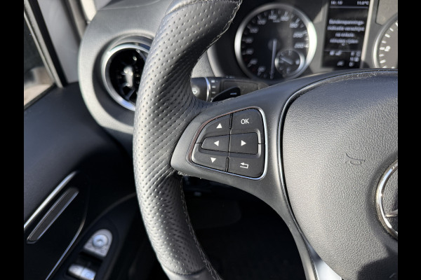 Mercedes-Benz Vito 114 1.9 CDI Automaat L3H1 Climate Control Adaptieve Cruise Control Trekhaak Carplay Camera Stoelverwarming