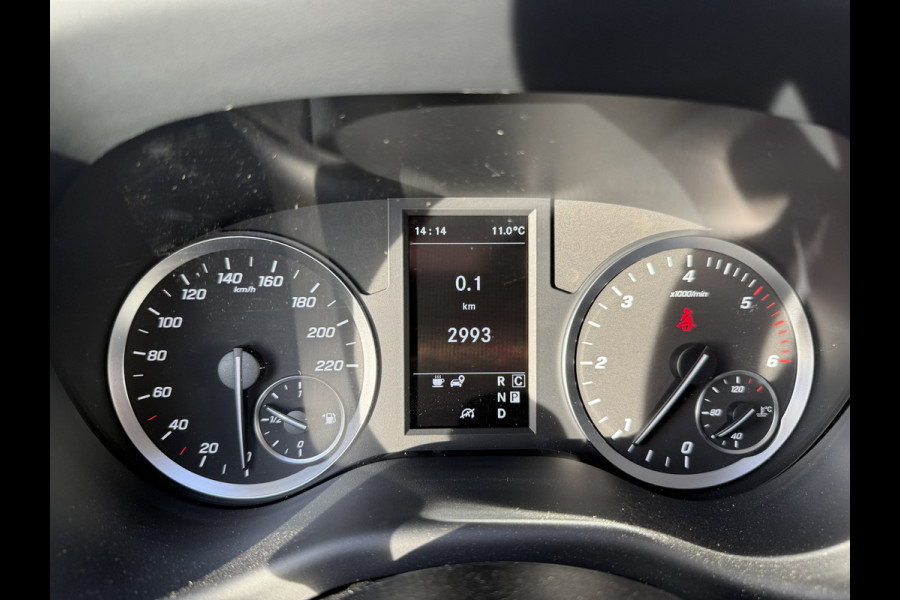 Mercedes-Benz Vito 114 1.9 CDI Automaat L3H1 Climate Control Adaptieve Cruise Control Trekhaak Carplay Camera Stoelverwarming