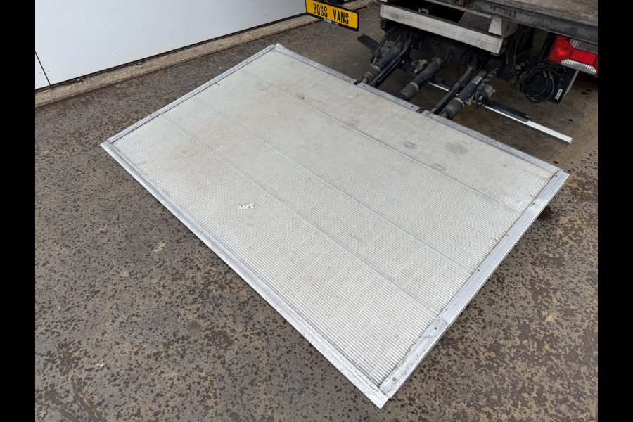 Iveco Daily 35S14 2.3 Automaat Laadklep Climate Control Standkachel Koffer Bakwagen Meubelbak