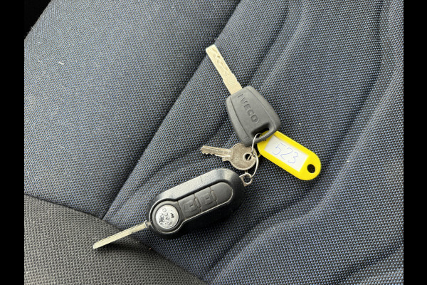 Iveco Daily 35S14 2.3 Automaat Laadklep Climate Control Standkachel Koffer Bakwagen Meubelbak