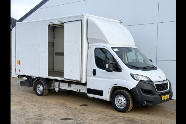 Peugeot Boxer 2.2 HDI 165PK Laadklep LED Cruise Control Climate Control Carplay Camera Standkachel Koffer Bakwagen Meubelbak