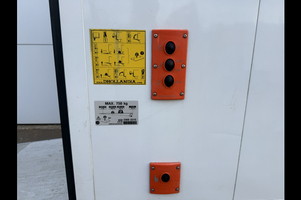 Peugeot Boxer 2.2 HDI 165PK Laadklep LED Cruise Control Climate Control Carplay Camera Standkachel Koffer Bakwagen Meubelbak