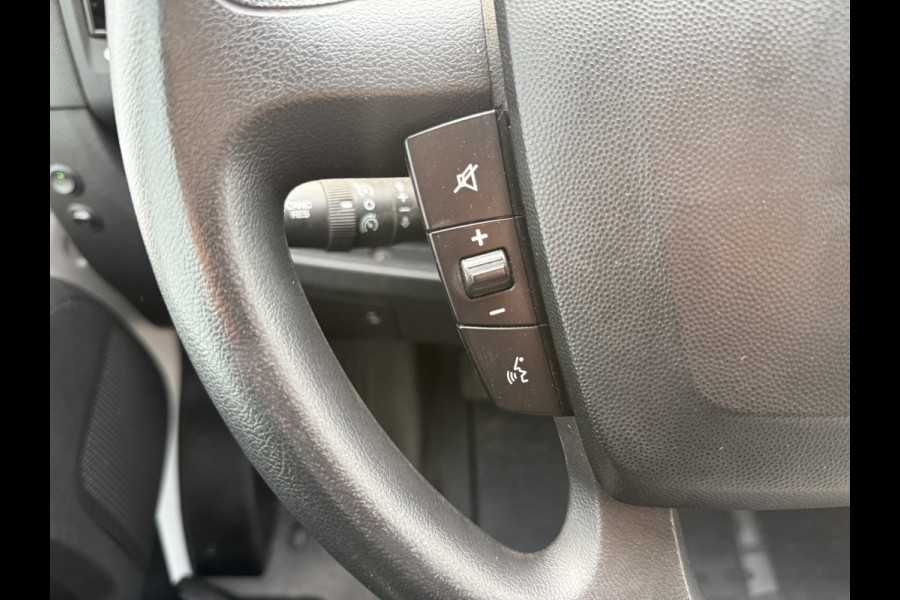 Peugeot Boxer 2.2 HDI 165PK Laadklep LED Cruise Control Climate Control Carplay Camera Standkachel Koffer Bakwagen Meubelbak