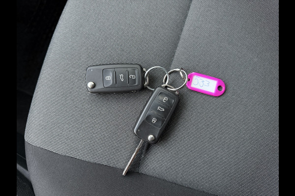 Volkswagen E-Caddy 113PK L2H1 Elektrisch Caddy ABT Maxi 37,3kWh 159km WLTP Trekhaak Airco Stoelverwarming Parkeersensoren Achter