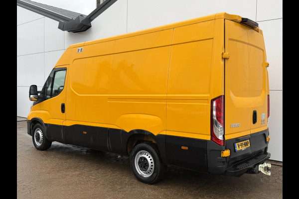 Iveco Daily 35S16 2.3 Automaat L2H2 Oprijplaat Trekhaak Climate Control Cruise Control Lucht Geveerde Stoel
