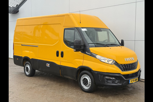 Iveco Daily 35S16 2.3 Automaat L2H2 Oprijplaat Trekhaak Climate Control Cruise Control Lucht Geveerde Stoel