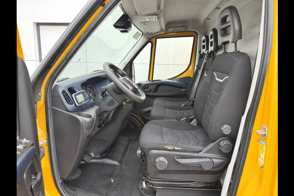 Iveco Daily 35S16 2.3 Automaat L2H2 Oprijplaat Trekhaak Climate Control Cruise Control Lucht Geveerde Stoel